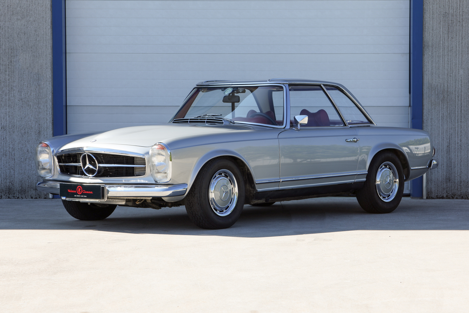 1967 Mercedes SL 280 Pagoda 